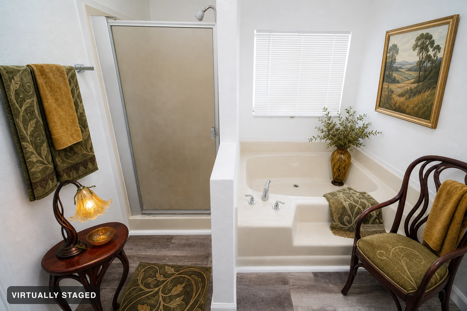 Art Nouveau in a bathroom — virtually staged