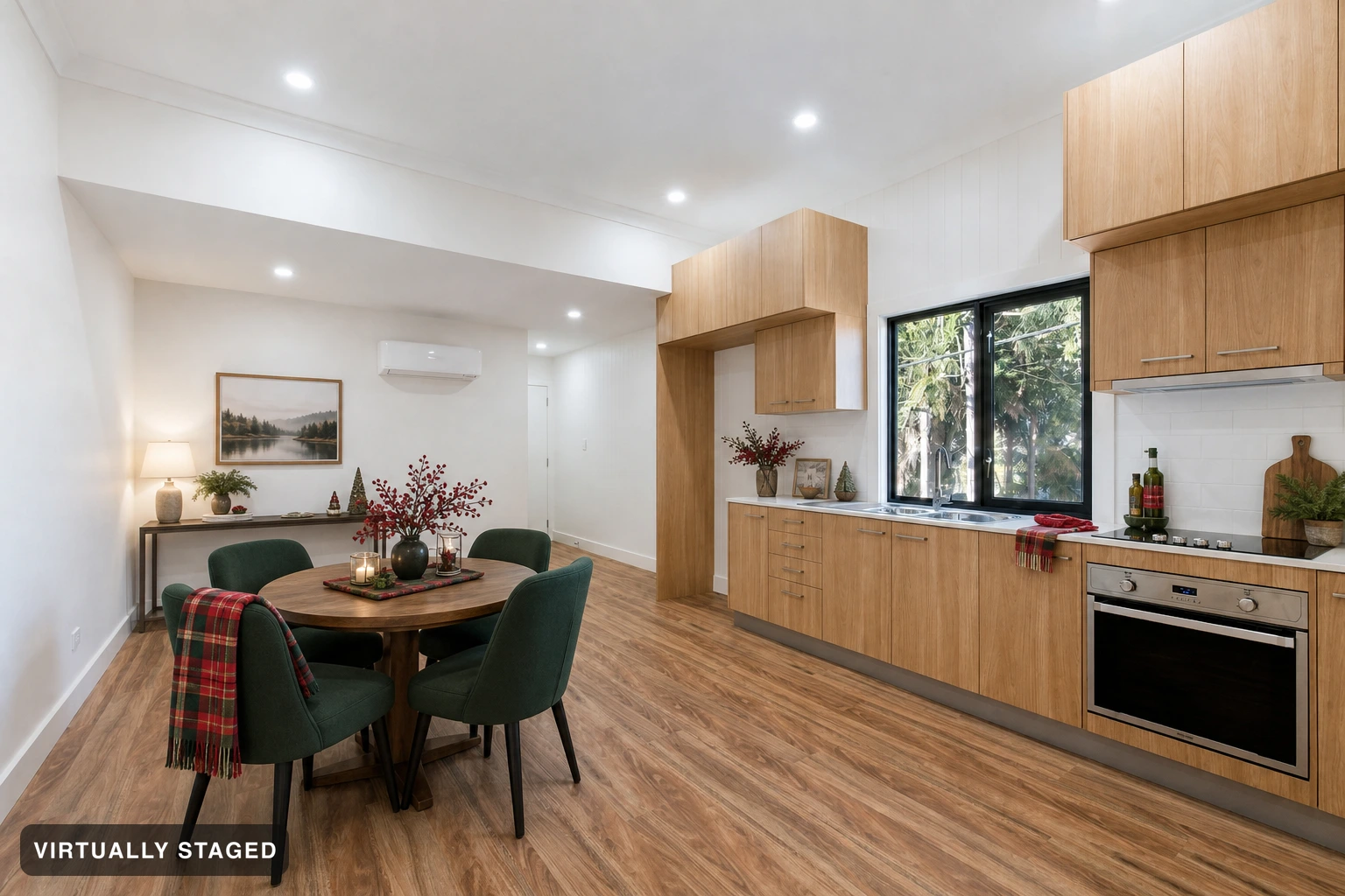 Christmas in a kitchen — virtually staged